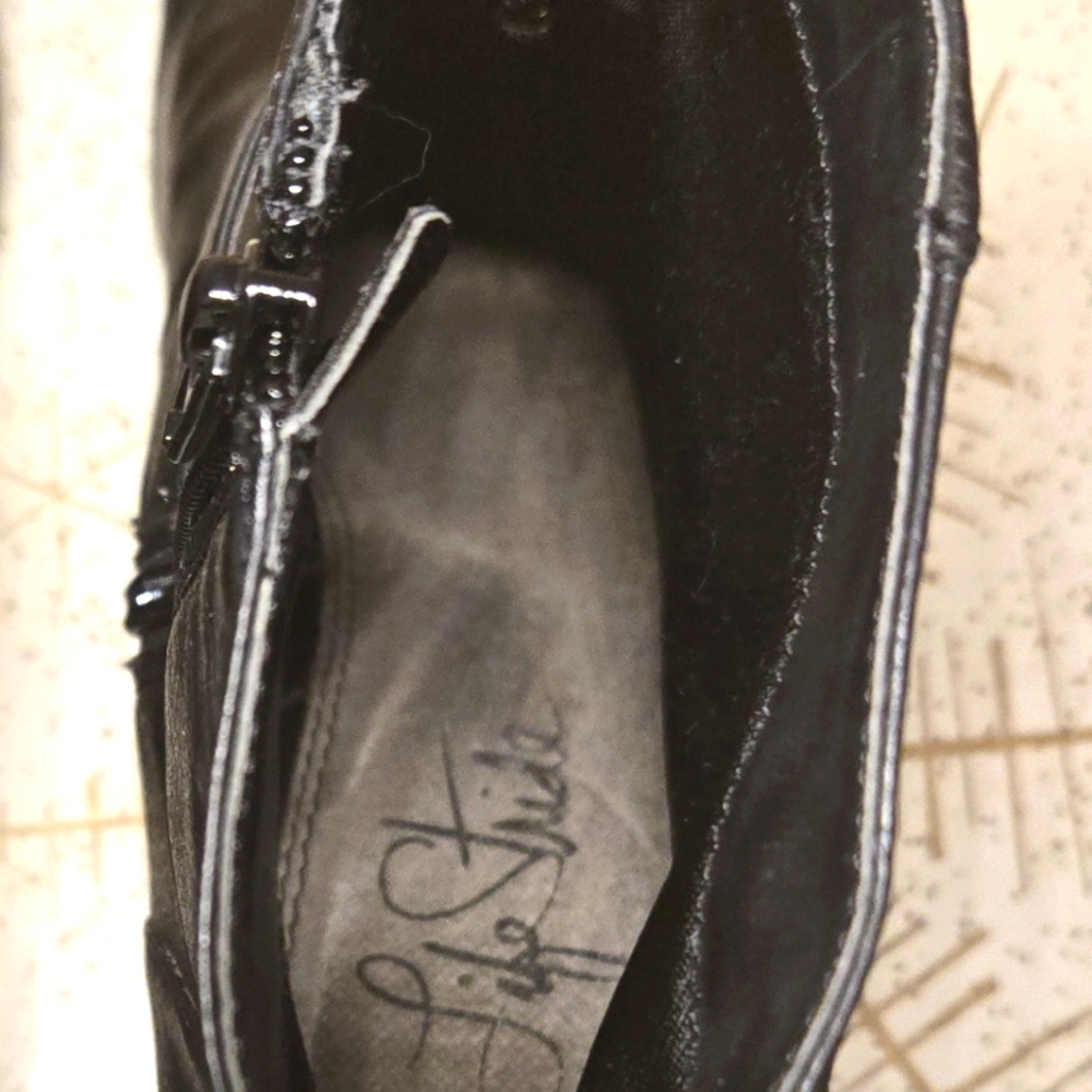 Life Stride Zippered Ankle Boots, 8.5 - Picture 5 of 8